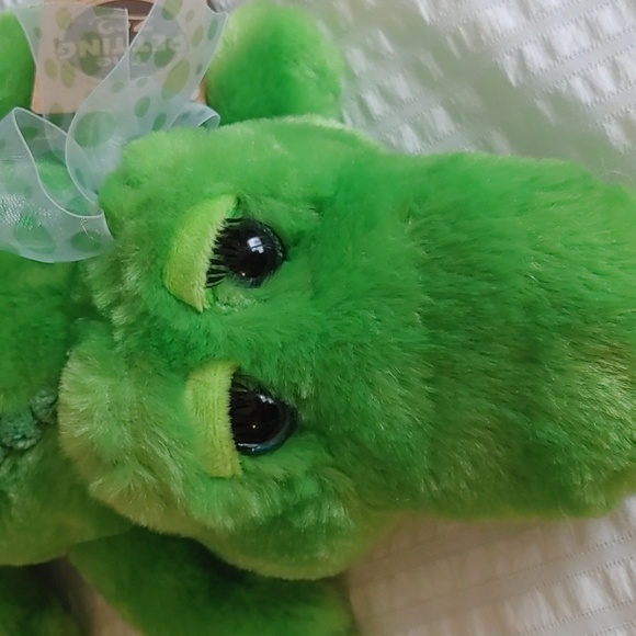 🍁 NWT The Petting Zoo Soft Plush Crocodile Stuffed Animal - Picture 2 of 6